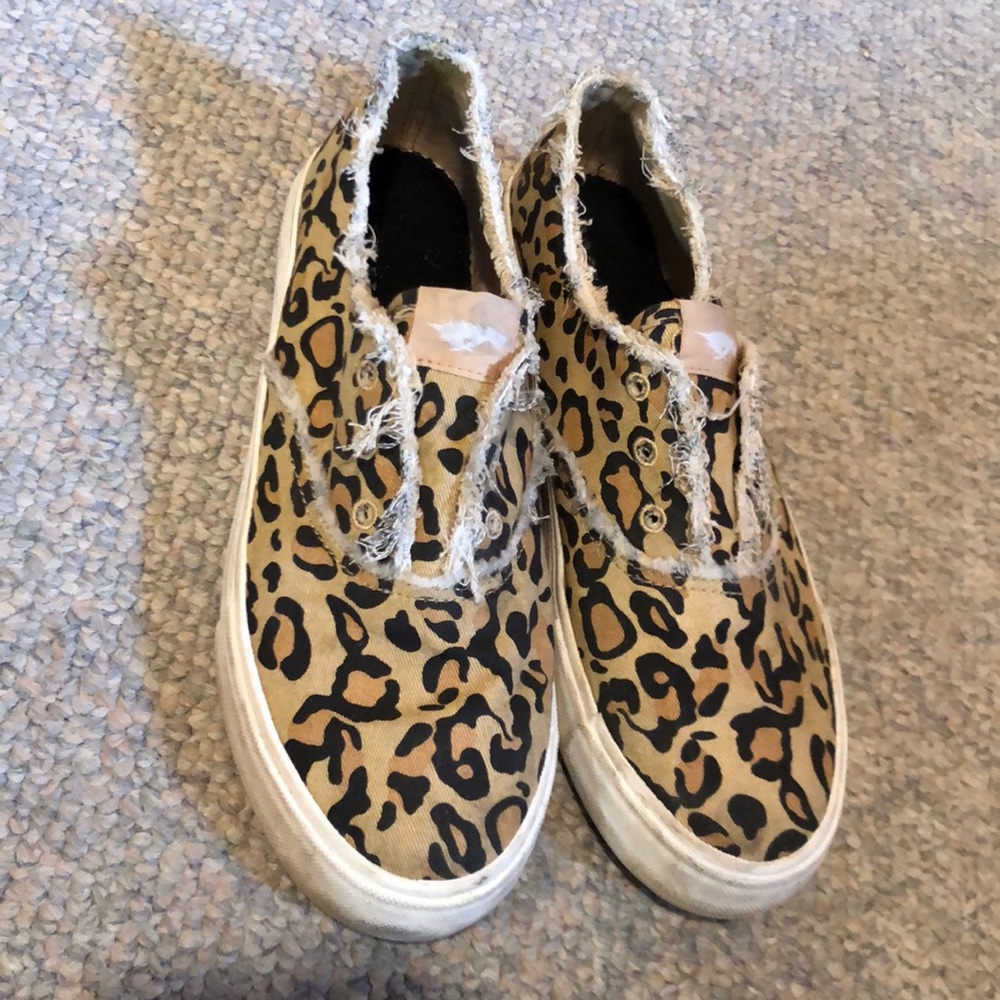 Cheetah Print Slide Ons